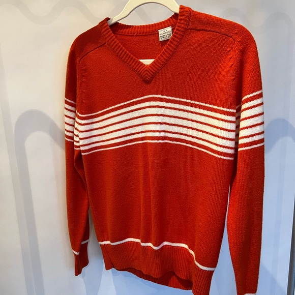 University of Tennessee (UTK) Vols Orange and White Vintage Sweater (Womenโs M) - Picture 2 of 4